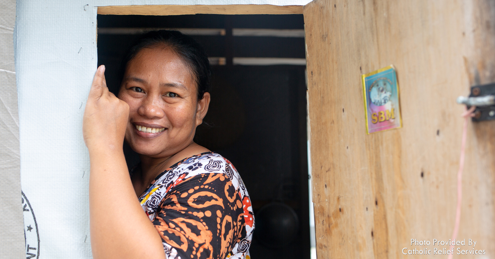Nirma received multiple cash grants after a 7.5 magnitude earthquake shook central Sulawesi in Indonesia. She put the grants towards her family needs and for a future home.